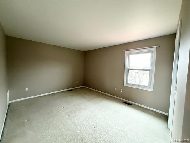 Building Photo - 28975 Hearthstone Dr