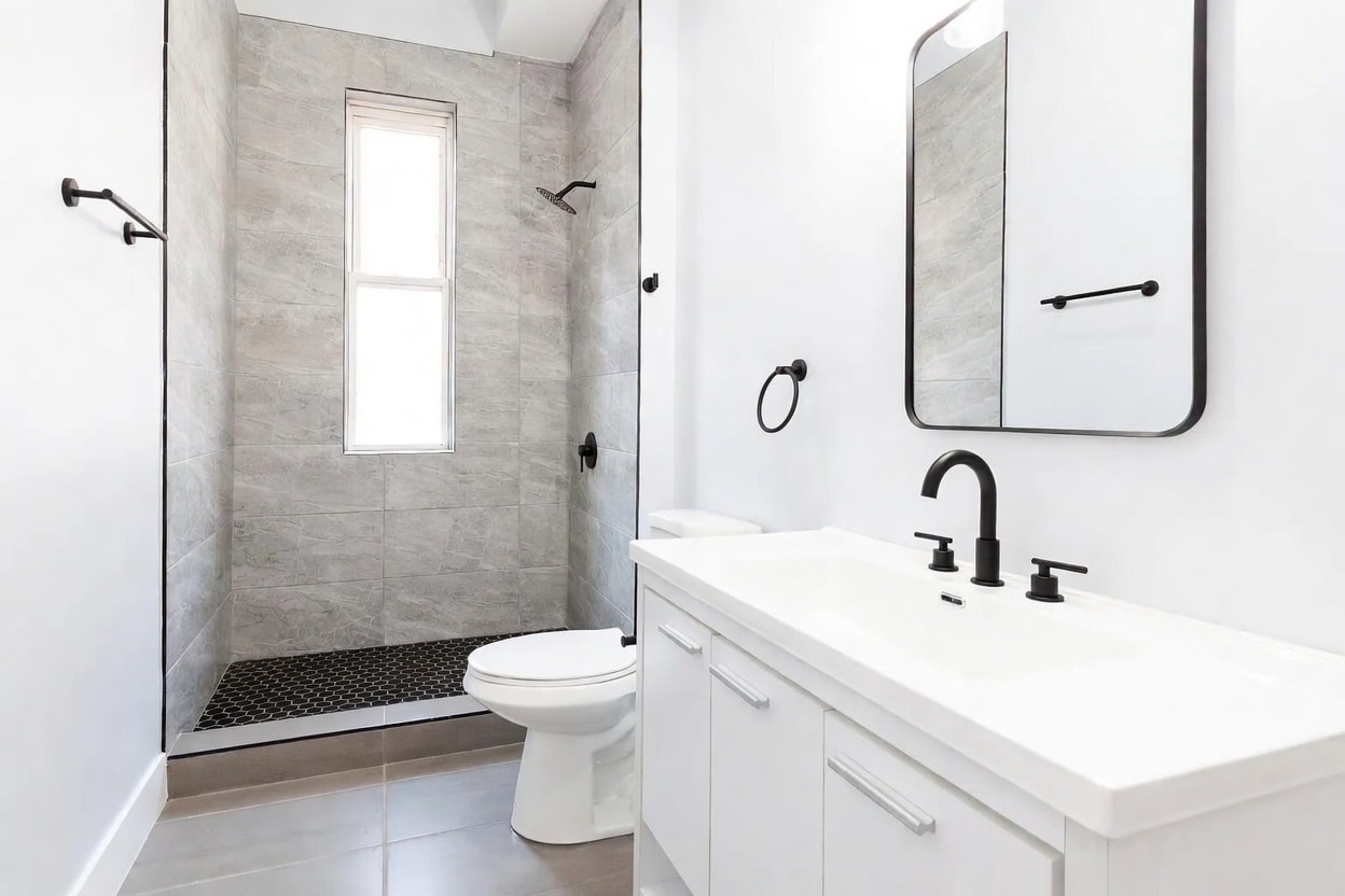 Building Photo - 932 N Richmond St