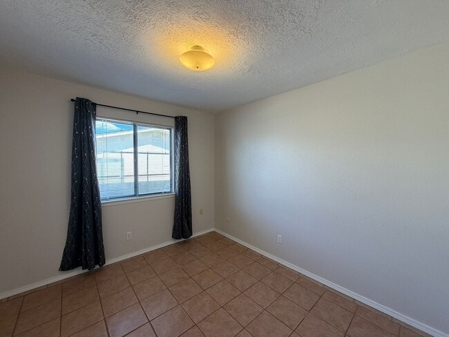 Building Photo - 5812 Brahma Dr NW