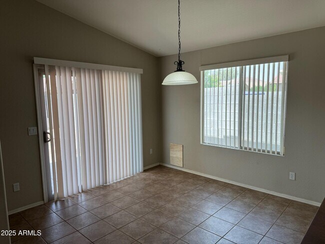 Building Photo - 13933 W Port Royale Ln