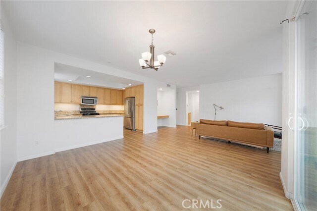 Building Photo - 8620 Belford Ave