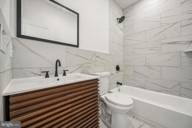 Building Photo - 1645 N Marshall St