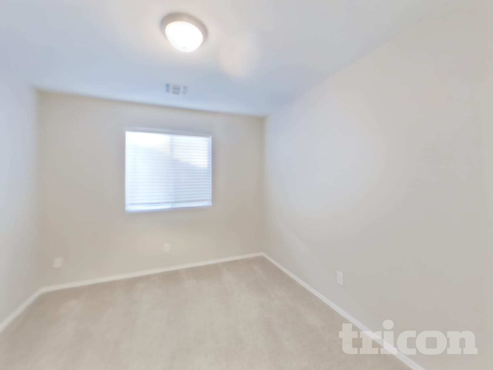 Building Photo - 1502 E Mayfield Dr