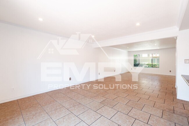 Building Photo - 9781 Karmont Ave