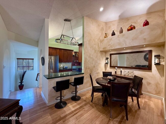 Building Photo - 10301 N 70th St