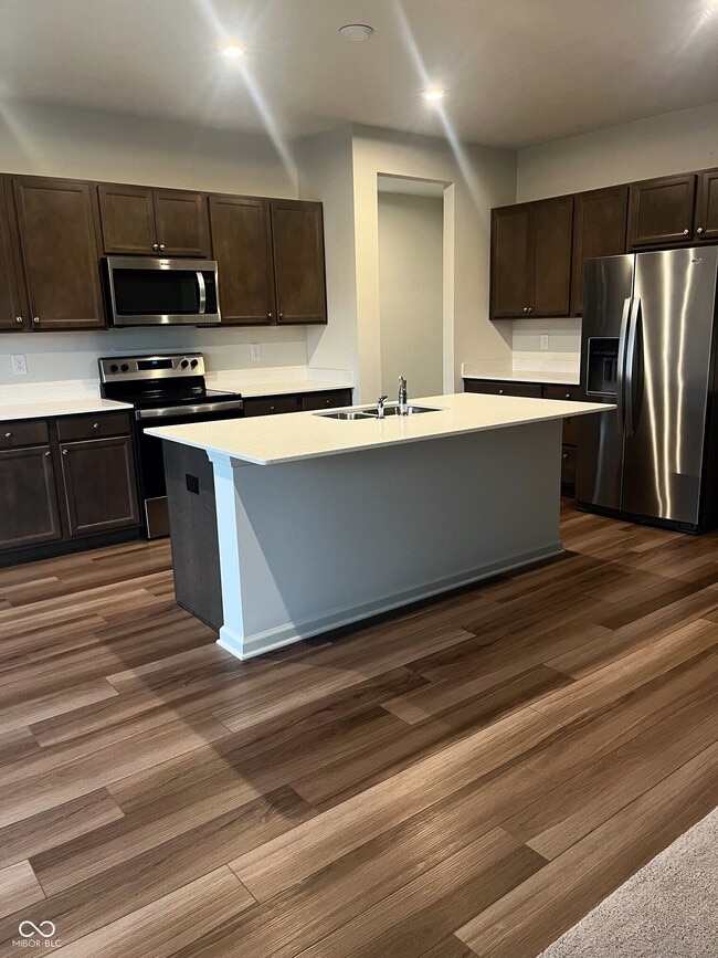 Building Photo - 3340 Preakness St