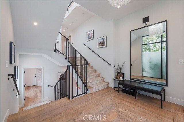 Building Photo - 468 30th St