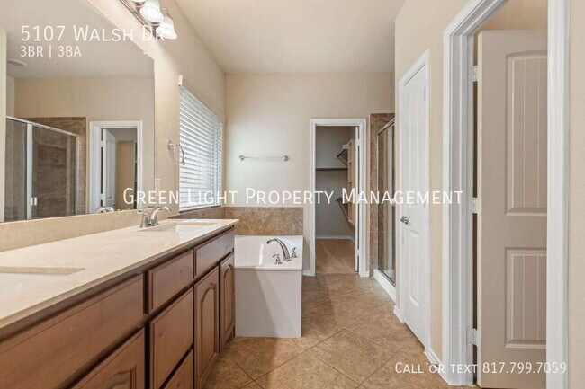 Building Photo - 5107 Walsh Dr