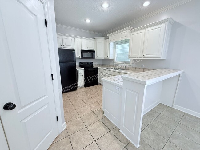 Building Photo - 3BR/2.5BA For Rent