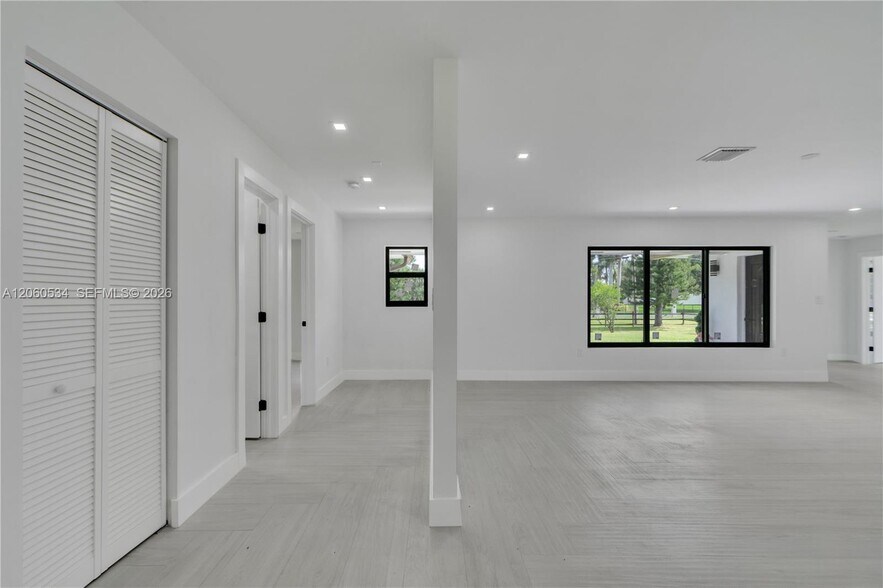 Building Photo - 17680 SW 54th St