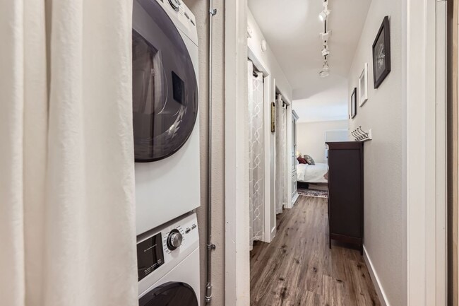 Building Photo - Nature Meets the City: Spacious & Elegant 1-BDR