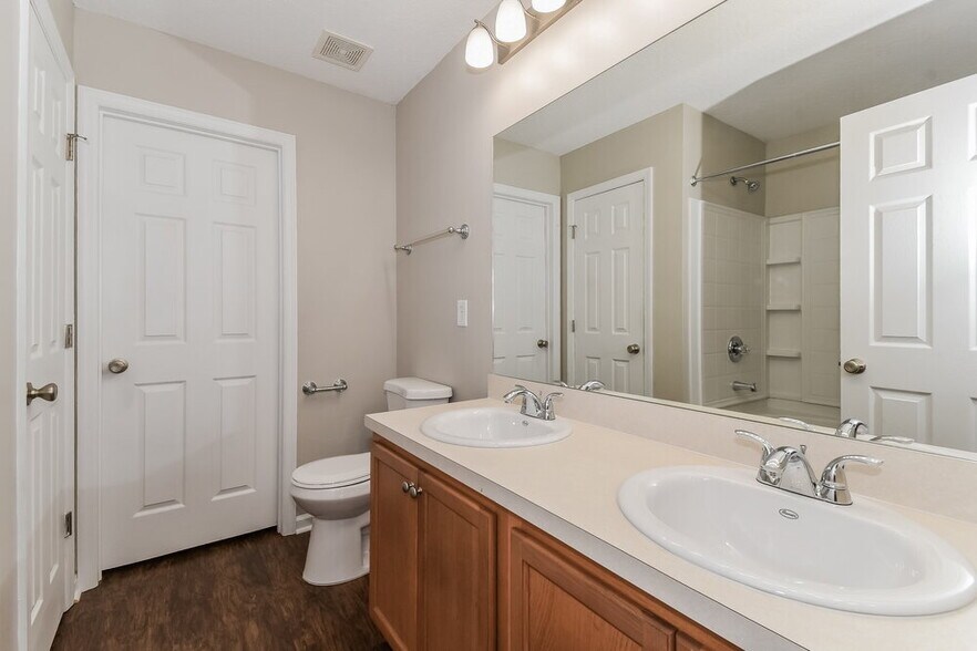 Building Photo - 3859 Marsh Bluff Dr