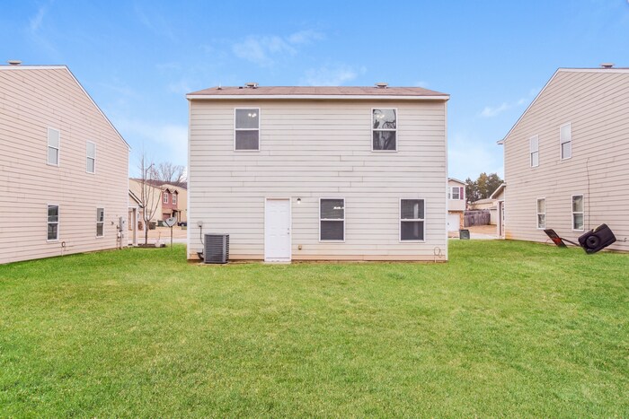 Building Photo - 114 Whitestone Dr NE