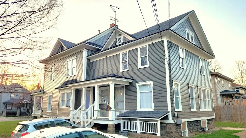 Building Photo - 320 W Vine St