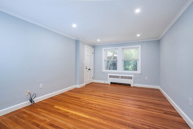 Building Photo - 7 Langley Cir