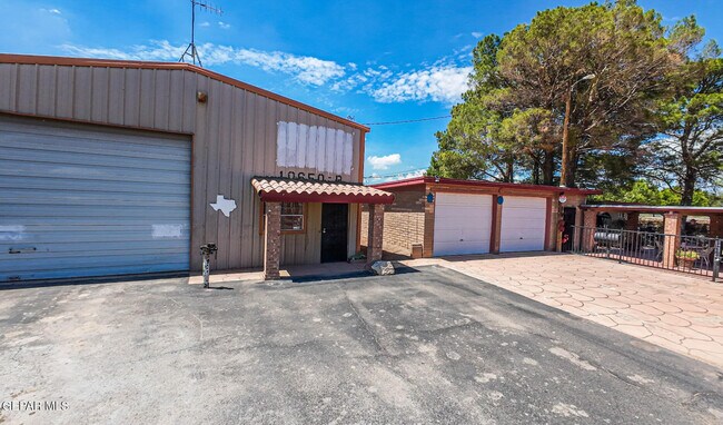 Building Photo - 10650 Socorro Rd
