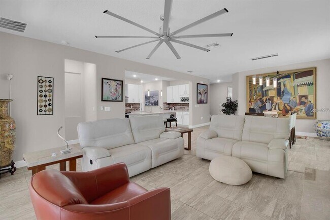Building Photo - 2487 Empress Dr
