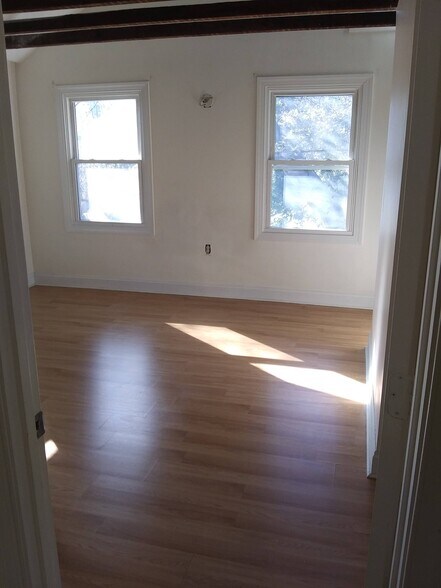 master bedroom - 1347 Clipper Heights Ave