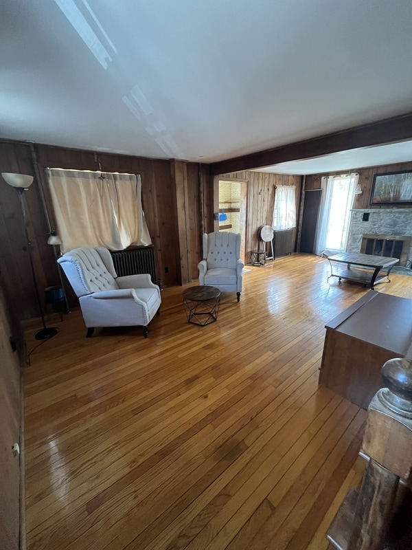 Building Photo - 11 Maple Ave