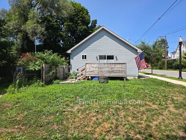 Building Photo - Coming Soon ~August 16, 2026 -- pet friendly ranch with dishwasher, garage, basement, storage, ya...