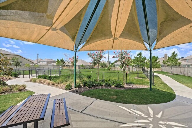 Building Photo - 8430 Sunset Isles Dr
