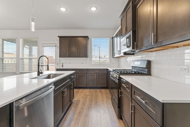 Building Photo - 4769 Tanglewood Dr