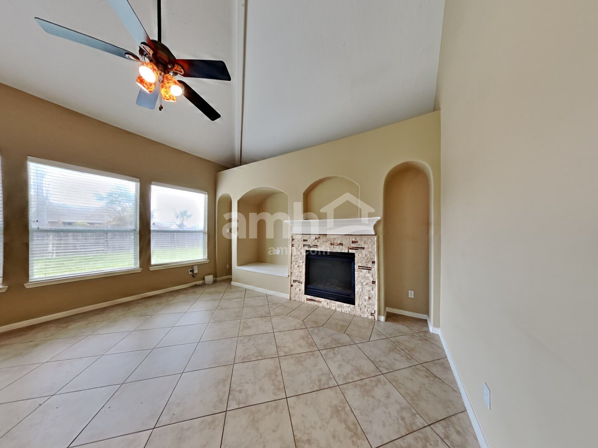 Building Photo - 14302 Baron Creek Ln