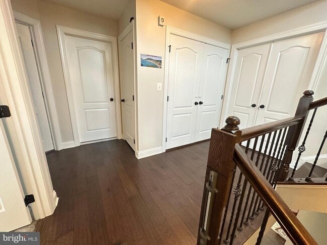 Building Photo - 4512 Grazing Way