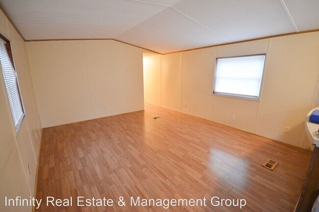 Building Photo - 3 br, 1 bath House - 6811 10th St SE