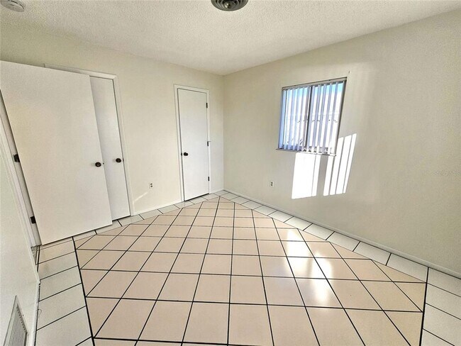 Building Photo - 122 Boundary Blvd