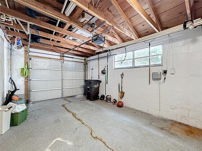 Building Photo - 204 Hermits Trail