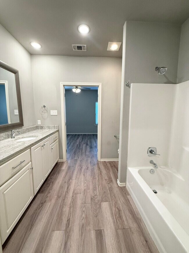 Building Photo - 1217 Preston Trails