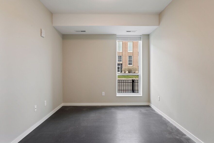 Building Photo - 756 NE Jackson St