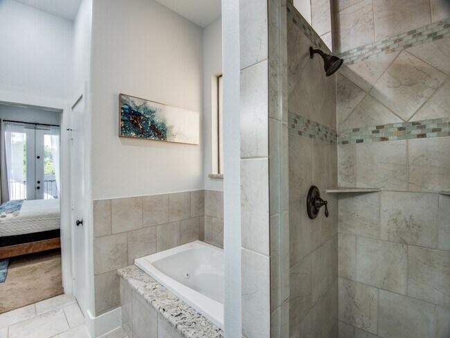 Building Photo - 1509 Holly St