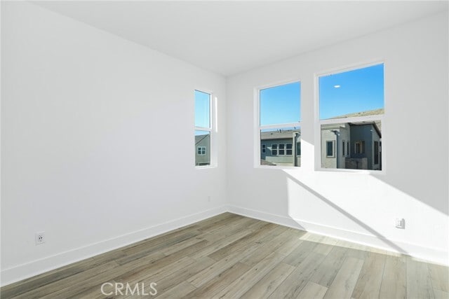 Building Photo - 27213 Tamarack Ln