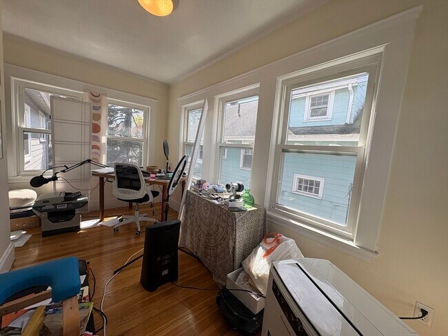 Building Photo - 11 Channing Rd