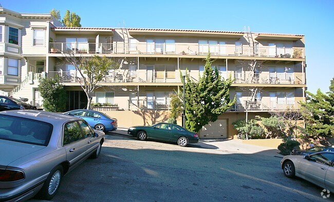 Building Photo - 240 Cumberland