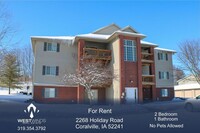 Building Photo - $1,200 | 2 Bedroom, 1 Bathroom Condo | No ...