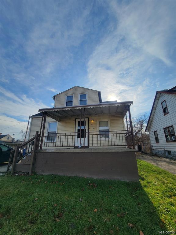 Building Photo - 7592 Maxwell Ave