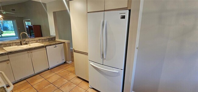 Building Photo - 6482 Approach Rd