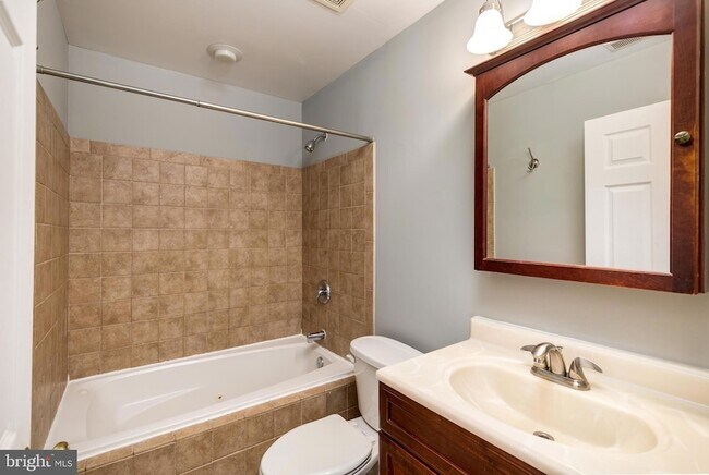 Building Photo - 130 N Collington Ave