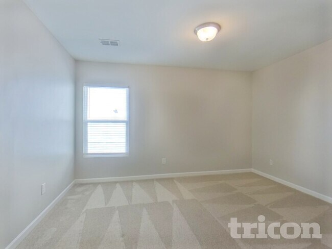 Building Photo - 341 Freeman Cir