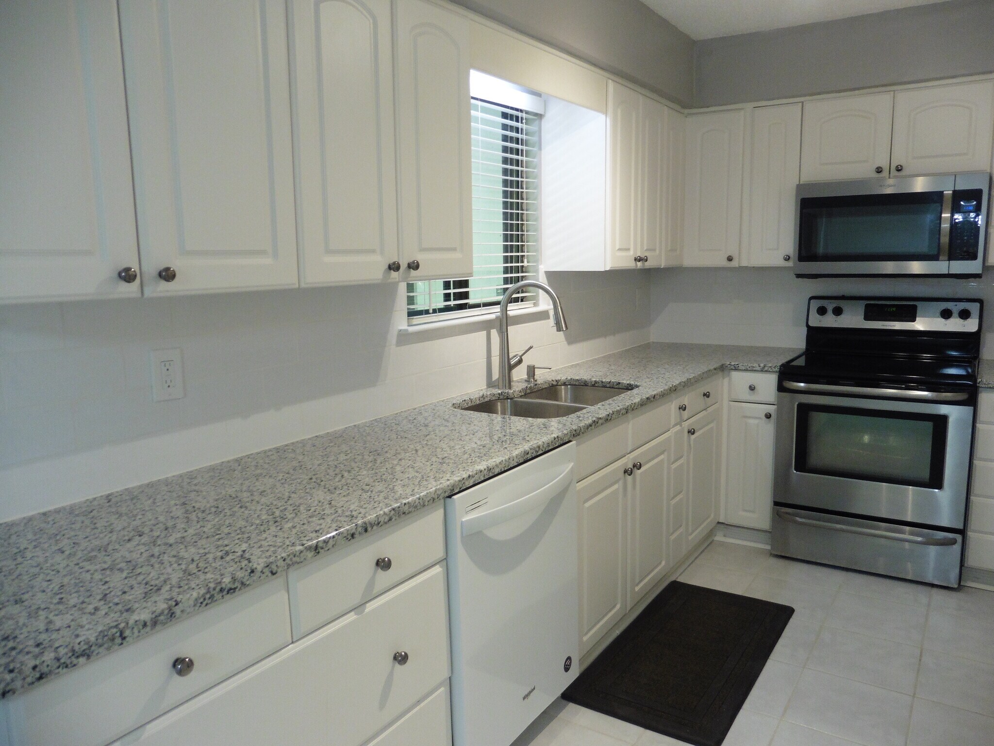 Kitchen 2 - 4257 Lake Ridge Dr