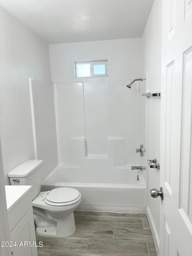 Building Photo - 16821 N 26th St