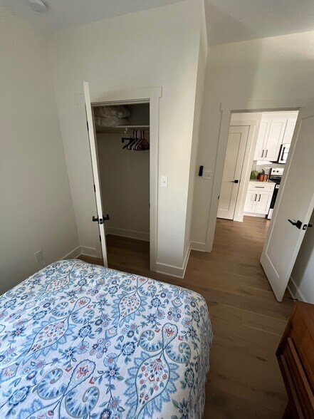 Building Photo - 1114 English Ave