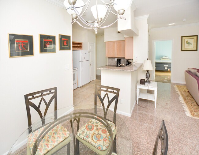 Building Photo - Furnished James Island Condo