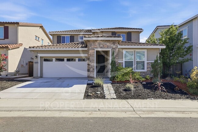 Building Photo - 4 bedroom, 3 bathroom - 2473 square feet; Twelve Bridges