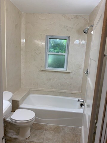 Bath - 1015 E Washington St