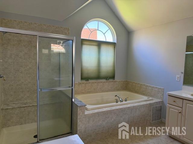 Building Photo - 22 Arbutus Way