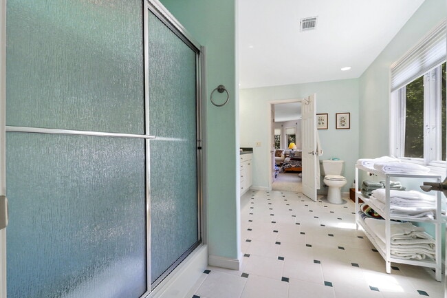 Building Photo - 1 Angel Wing Dr